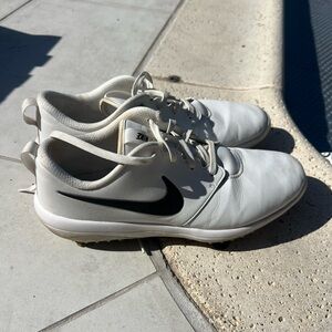 Nike Roshe G Tour White and Black golf Shoes